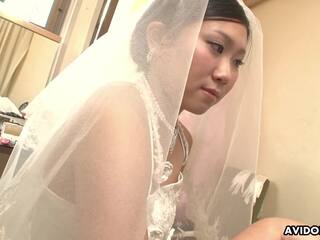 Sedusive 女朋友 在 一 婚禮 連衣裙