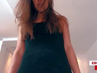Сладъл особеност алиса reece е а зашеметяващ малко кур любовник! (english) възрастен видео клипове