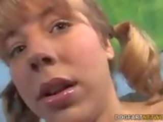 Castidade lynn tem inter-racial xxx vídeo em frente de dela pai