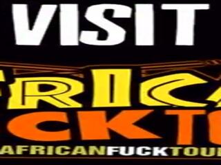 Turist fucks dhe klipe e adhurueshme afrikane adoleshent në hotel!