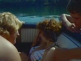 Julia 1974: amerykańskie & duży cycki porno vid c2