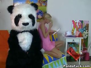 Panda ari në i rritur video lodër xxx film