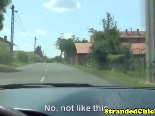 Mladiči hitcher dicksucking da srečen voznik