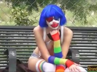 Frown clown mikayla avuto gratis sborra su bocca